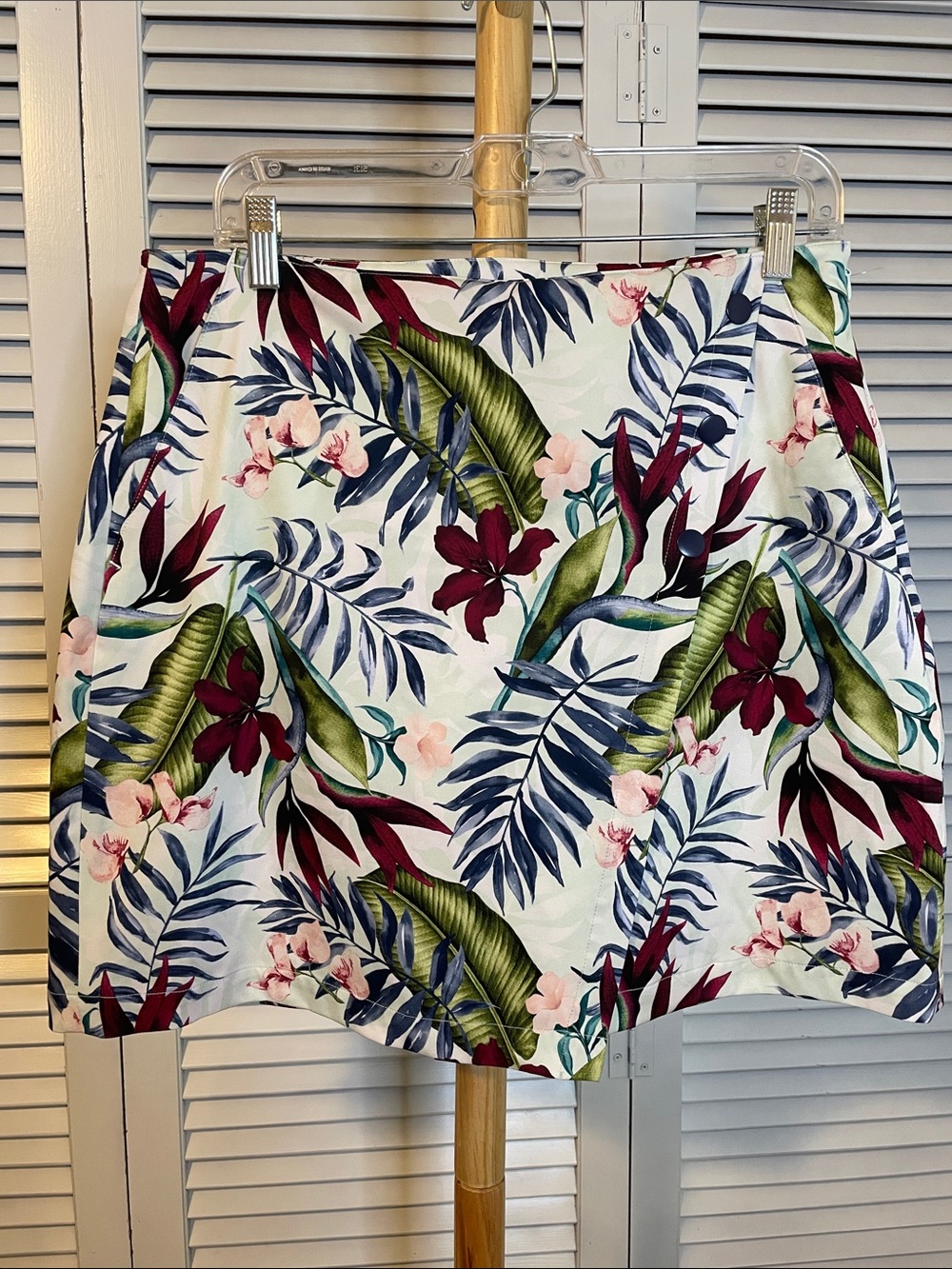 NWOT Lady Hagen Floral Tropical Print Golf Skort - Sz 8